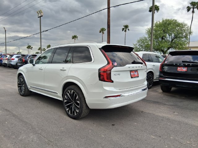 New 2026 Volvo XC90 T8 Plus w/ Protection Package Premier AWD/4WD image 4