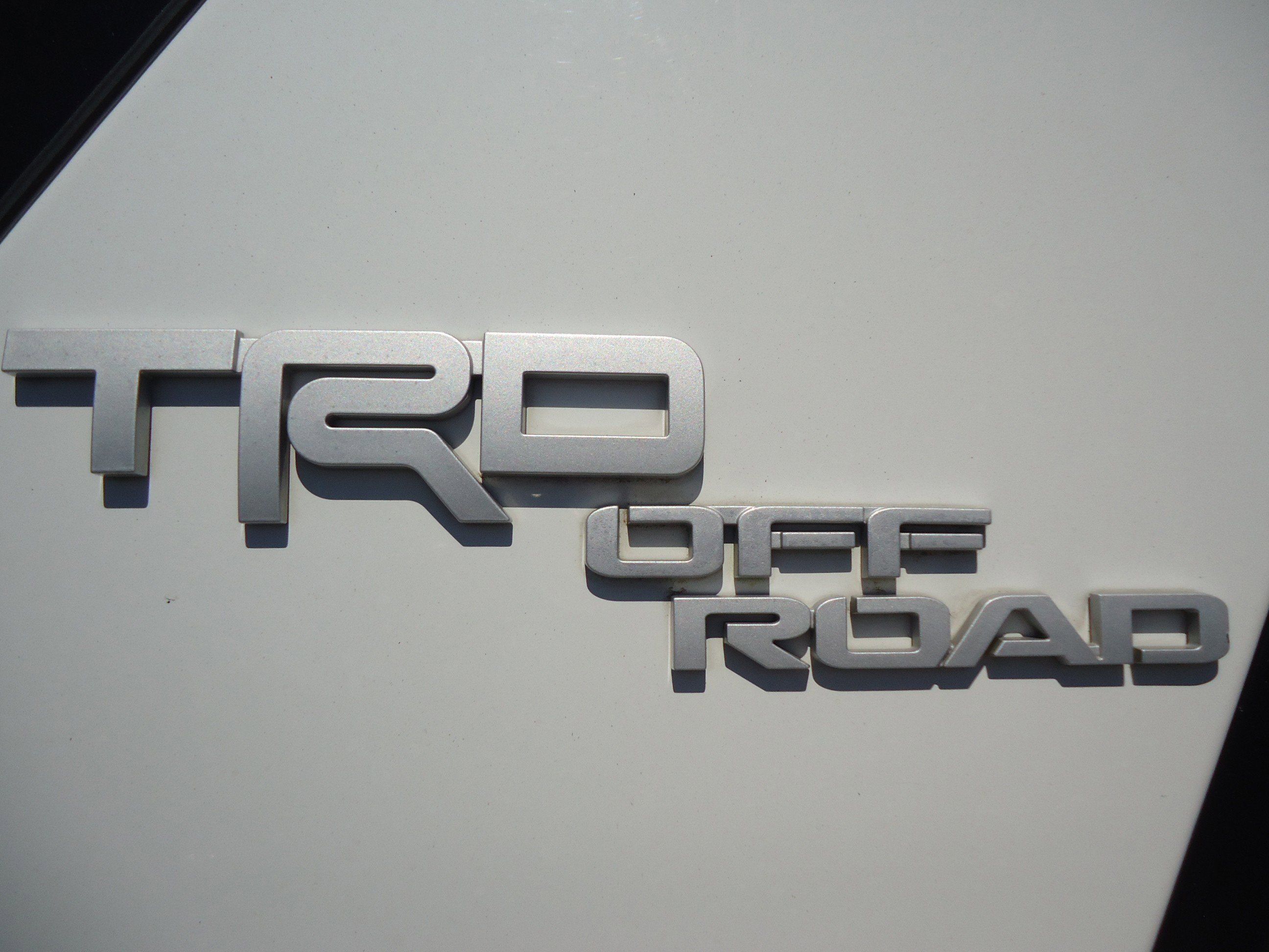 Used 2018 Toyota 4Runner TRD Off-Road Premium AWD/4WD image 11