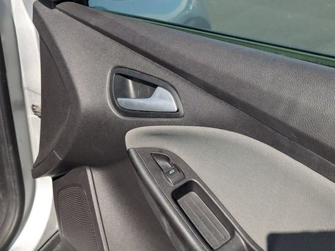 Used 2013 Ford Focus SE FWD image 33
