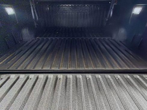 Used 2024 Toyota Tundra Limited AWD/4WD image 31