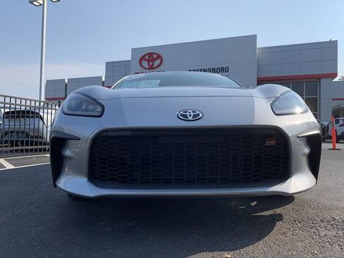 Used 2024 Toyota GR86 RWD image 3