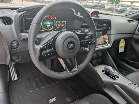 Used 2026 Nissan Z Sport w/ Floor Mat Package RWD image 9