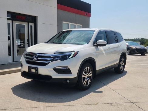 Used 2017 Honda Pilot EX-L image 2