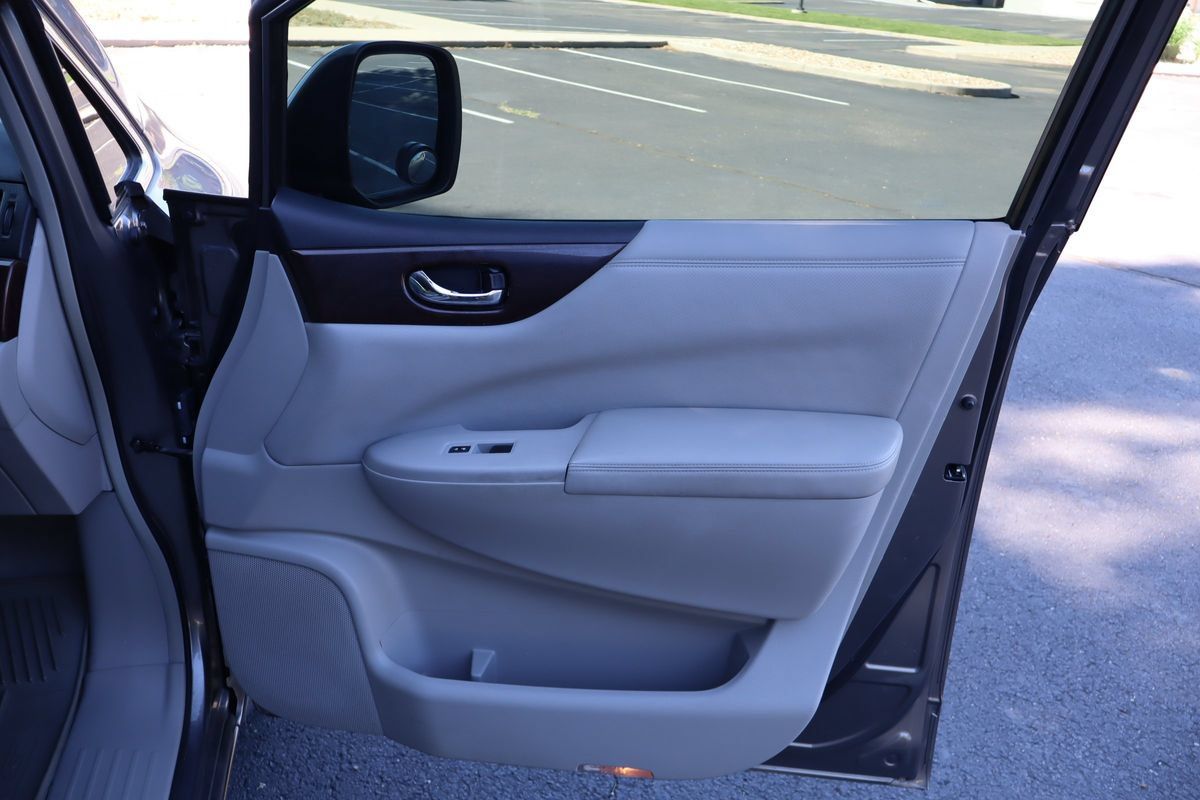 Used 2014 Nissan Quest S FWD image 26