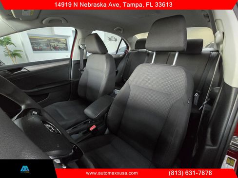 Used 2016 Volkswagen Jetta SE FWD image 23