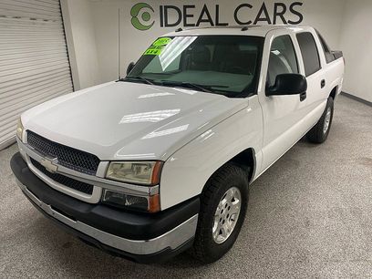 Used 2005 Chevrolet Avalanche Z71 w/ Sun And Sound Package