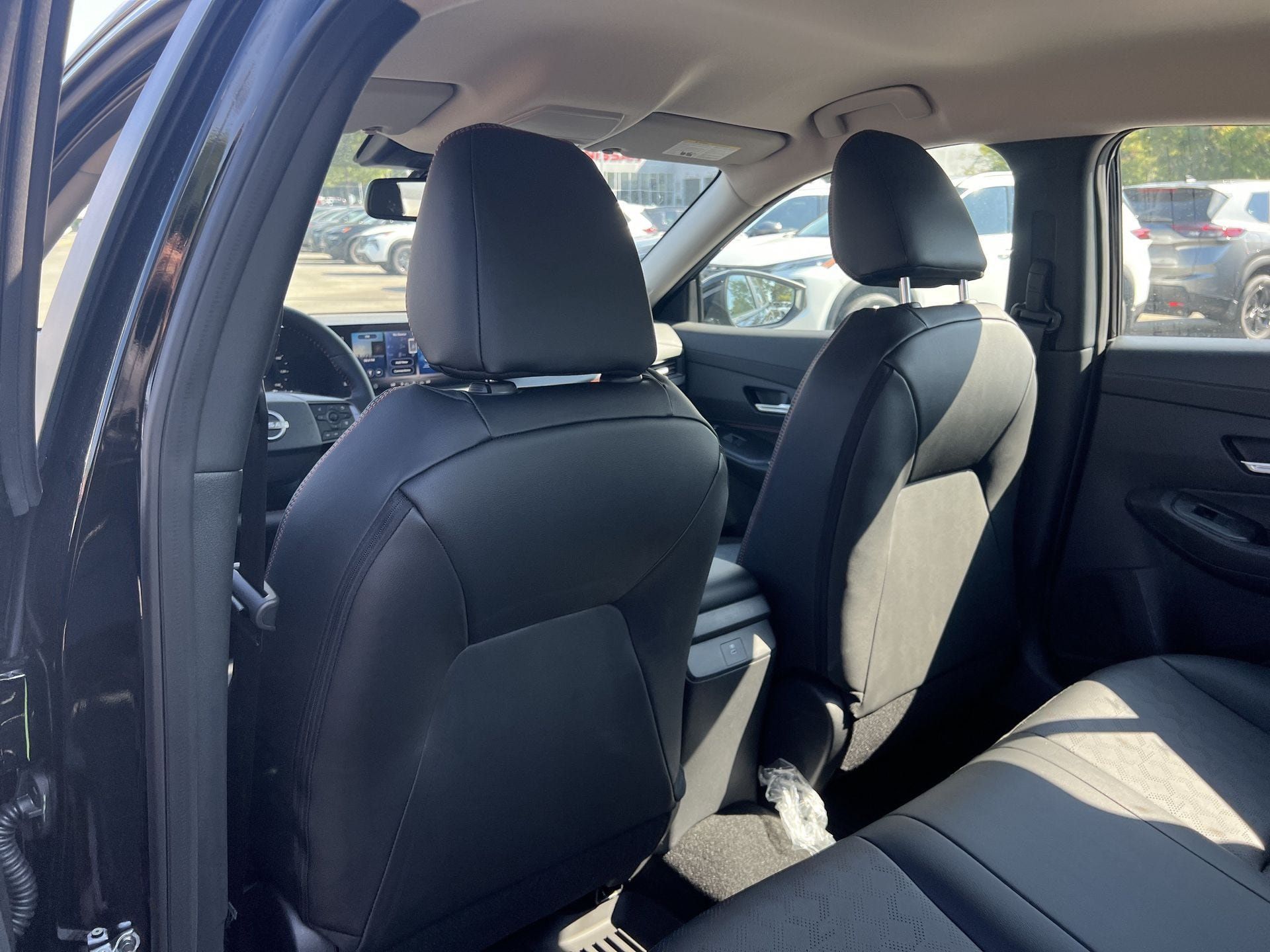 New 2027 Nissan Sentra SR w/ SR Premium Package FWD image 18