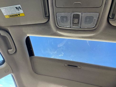 Used 2010 Hyundai Elantra GLS w/ Sunroof Pkg 3 image 16