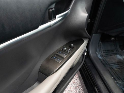 Used 2024 Toyota Camry LE w/ Convenience Package image 7