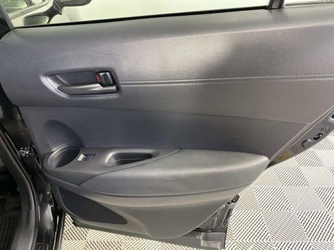 Used 2025 Toyota Corolla Cross AWD Hybrid w/ Moonroof Package image 25