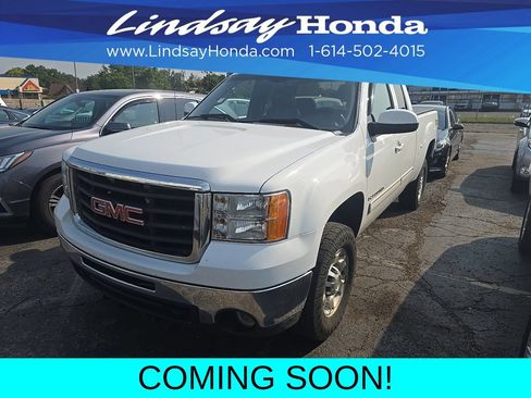 Used 2008 GMC Sierra 2500 SLT w/ Z71 Off-Road Package AWD/4WD image 2