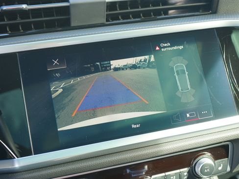 Used 2022 Audi Q3 2.0T Premium w/ Convenience Package image 27