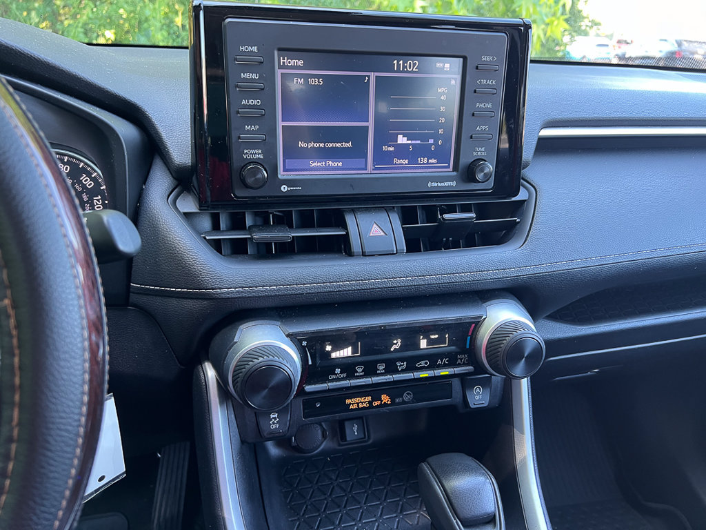 Used 2022 Toyota RAV4 LE AWD/4WD image 18