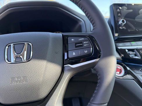 New 2026 Honda Odyssey Touring image 26