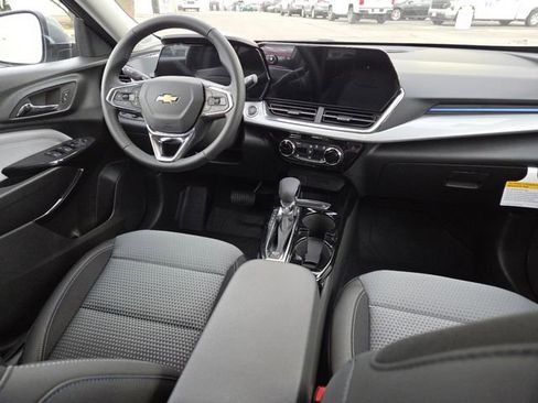New 2026 Chevrolet Trax LT image 27