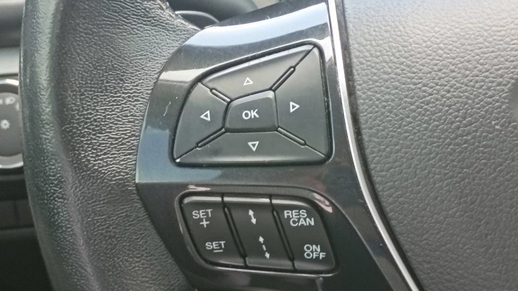 Used 2018 Ford Explorer Platinum AWD/4WD image 31
