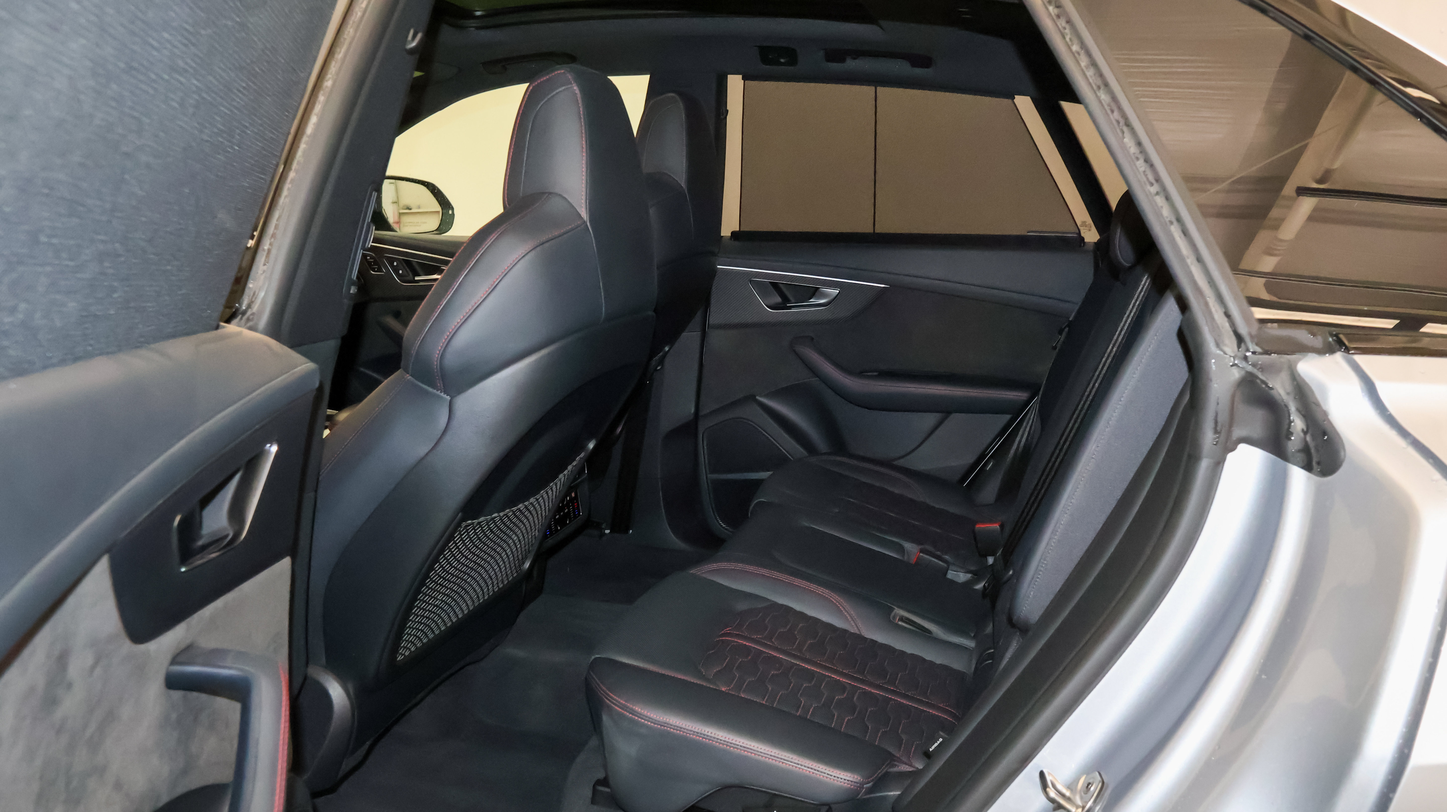 Used 2022 Audi RS Q8 AWD/4WD image 25