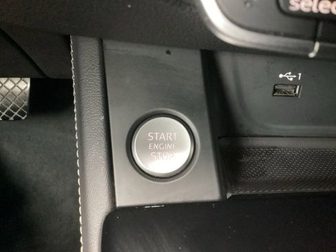 Used 2023 Audi A4 2.0T Premium Plus image 18