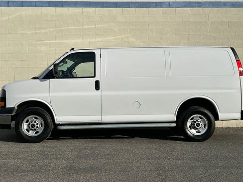 Certified 2024 GMC Savana 2500 w/ Driver Convenience Package image 7