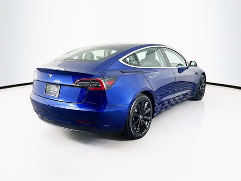 Used 2018 Tesla Model 3 Mid Range image 9