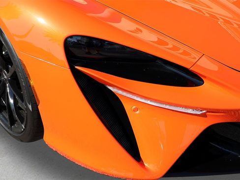 New 2026 McLaren Artura Spider image 10