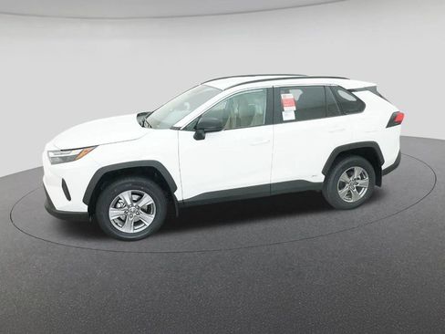 New 2025 Toyota RAV4 LE image 2