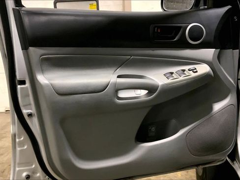 Used 2011 Toyota Tacoma 4x4 Double Cab image 21