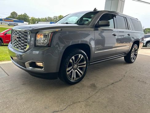Used 2020 GMC Yukon XL Denali w/ Denali Ultimate Package RWD image 4