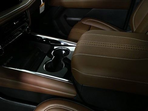 New 2026 Chevrolet Suburban High Country w/ Sun And Tow Package image 17