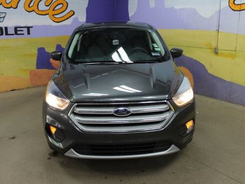 Used 2019 Ford Escape SE AWD/4WD image 3