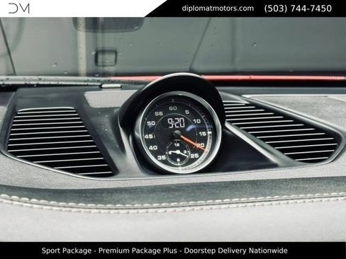 Used 2018 Porsche 911 Carrera 4S AWD/4WD image 34