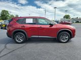Used 2023 Nissan Rogue S image 2