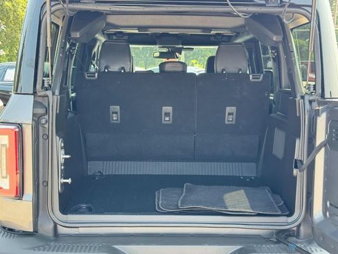 Used 2025 Ford Bronco Badlands AWD/4WD image 4