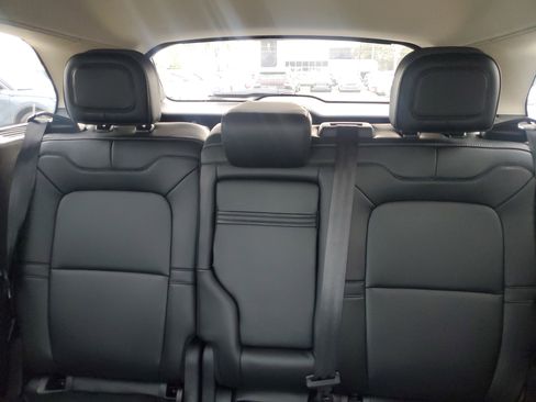 New 2025 Lincoln Corsair FWD image 15