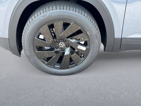 New 2026 Volkswagen Atlas SE AWD/4WD image 18