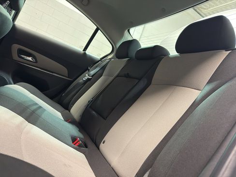 Used 2011 Chevrolet Cruze LS w/ Connectivity Package image 28