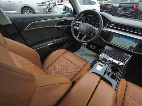 Used 2023 Audi S8 w/ S8 Comfort Plus Package AWD/4WD image 46