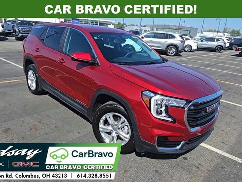 Certified 2022 GMC Terrain SLE image 2