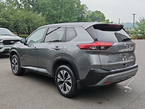 Certified 2023 Nissan Rogue SV AWD/4WD image 4
