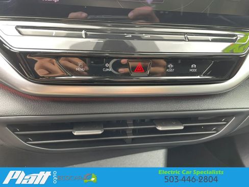 Used 2021 Volkswagen ID.4 Pro S RWD image 26