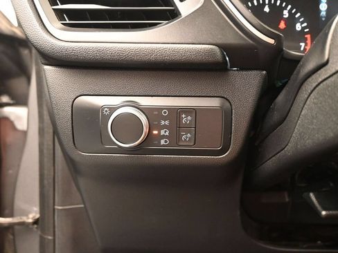 Used 2022 Ford Escape SE FWD image 12