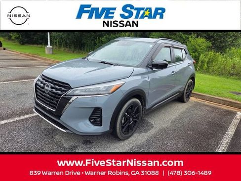Used 2024 Nissan Kicks SR FWD image 3