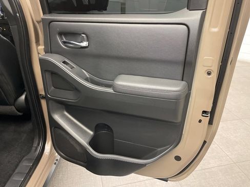 Used 2022 Nissan Frontier PRO-4X w/ Pro-4X Premium Package AWD/4WD image 28