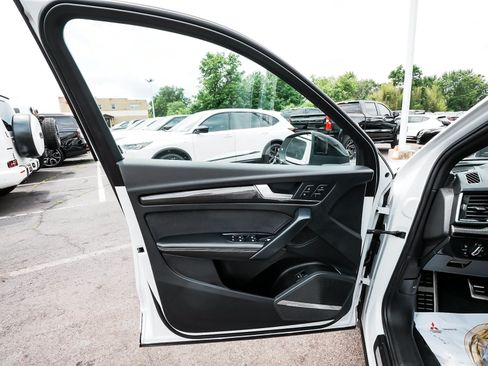 Used 2023 Audi SQ5 Premium Plus w/ Premium Plus Package AWD/4WD image 8