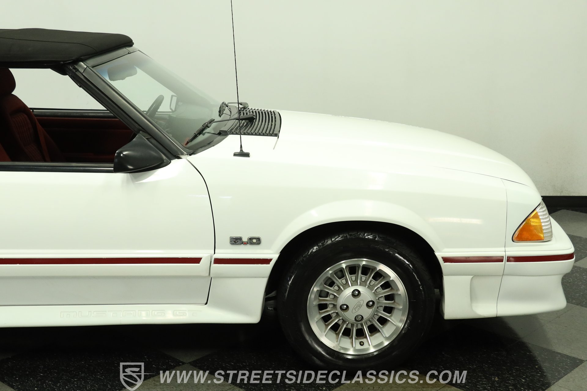 Used 1987 Ford Mustang GT RWD image 29
