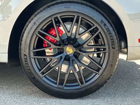 New 2026 Porsche Macan GTS image 44