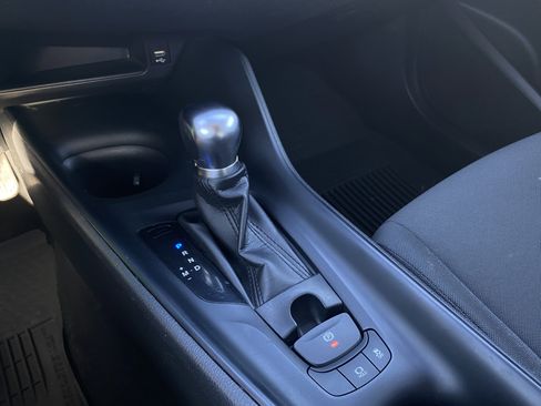 Used 2021 Toyota C-HR LE image 11