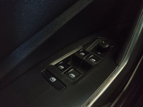 Used 2020 Volkswagen Jetta S w/ Driver Assistance Package FWD image 27