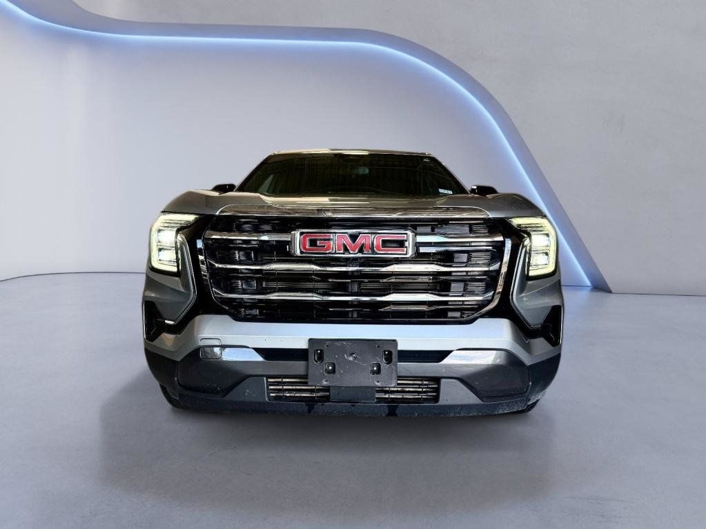 Used 2025 GMC Terrain Elevation FWD image 3