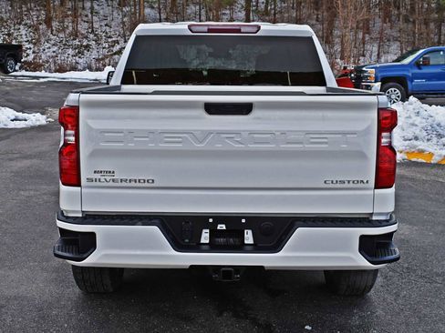 Used 2025 Chevrolet Silverado 1500 Custom image 7